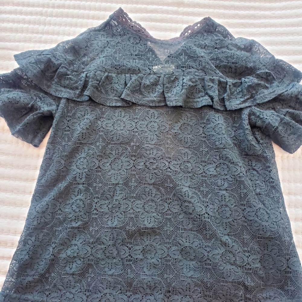 Entro Black Lace Ruffle Sleeve Blouse NWT Women's Size Small